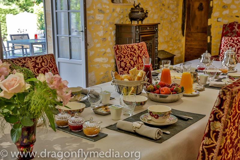 Bed and Breakfast Le Grand Cedre Lolme Exterior foto